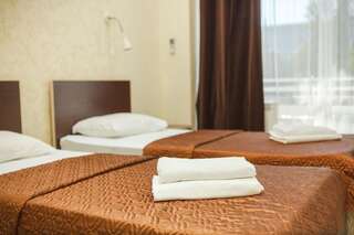 Гостиница Суббота Отель Сочи Стандартный двухместный номер с 2 отдельными кроватями-2